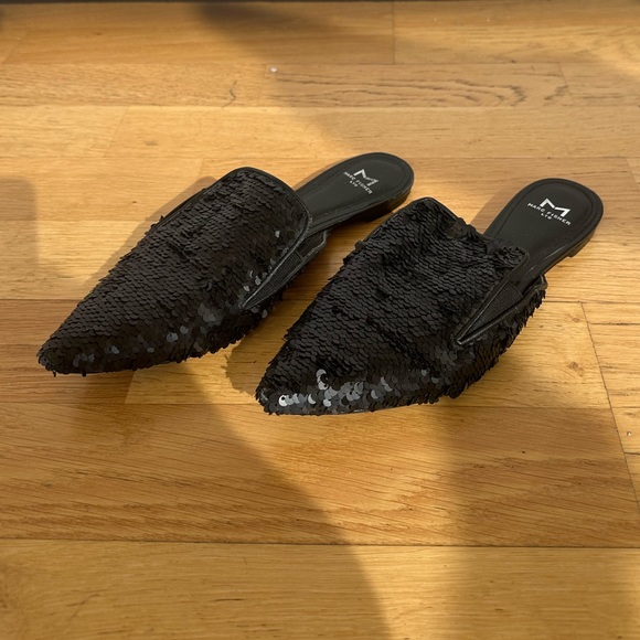 Marc Fisher Black Sequin Pointy Toe Flat / Mule - Picture 3 of 4